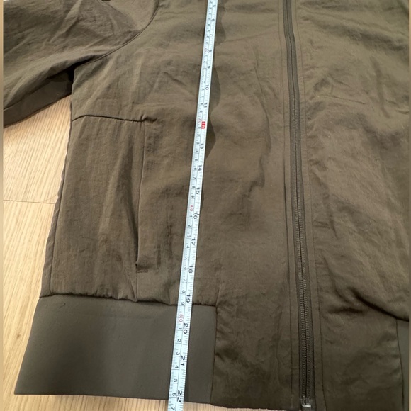 Lululemon Reversible Non-Stop Bomber Jacket - Dark Olive - Size 8 - Picture 2 of 5